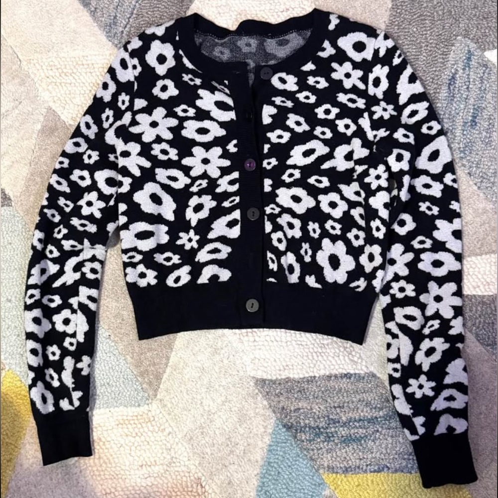 Vintage floral Black and White Cardigan